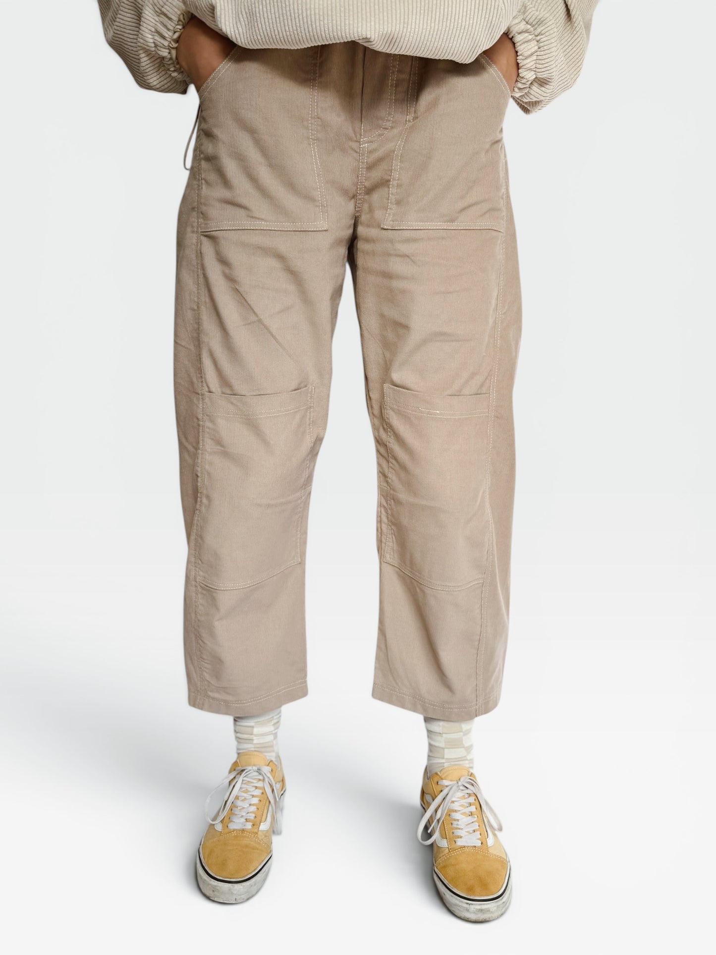 Women's Barrel Leg Corduroy Pants
