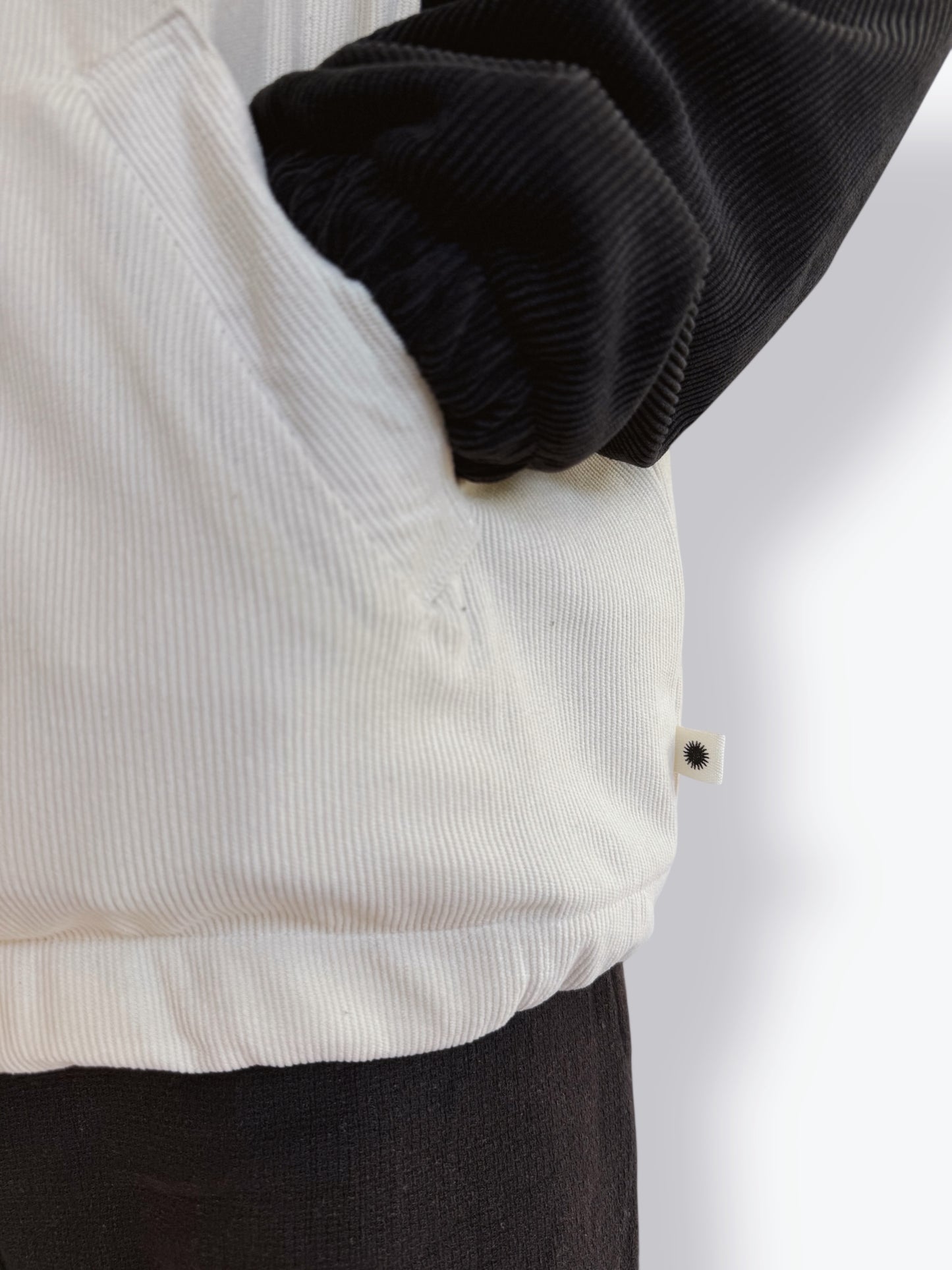 Dawn quarter zip - Black Corduroy