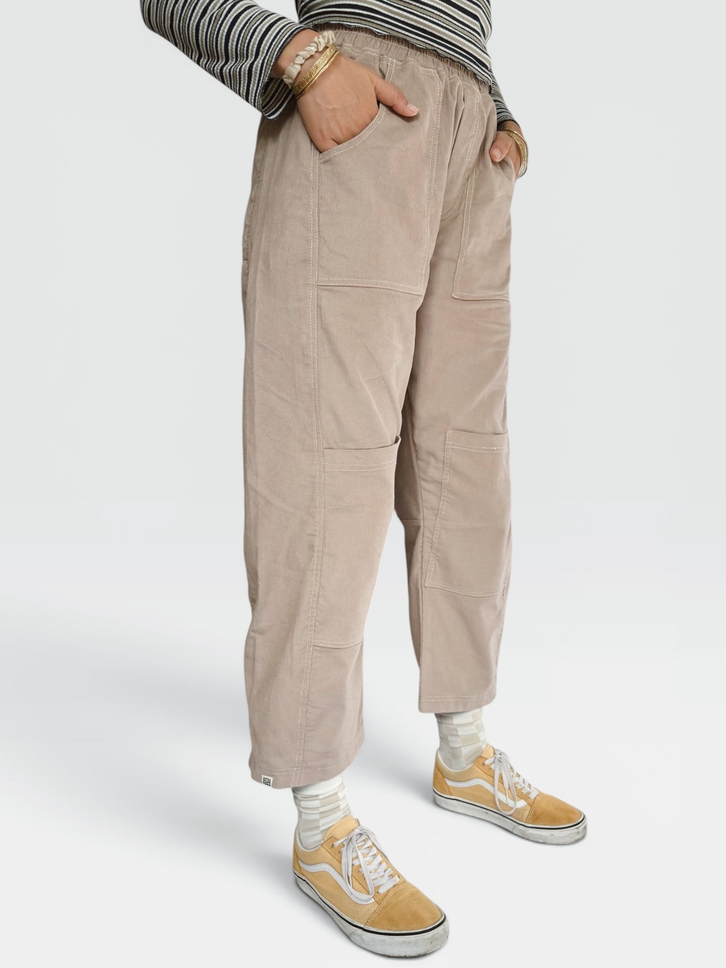 Women's Barrel Leg Corduroy Pants